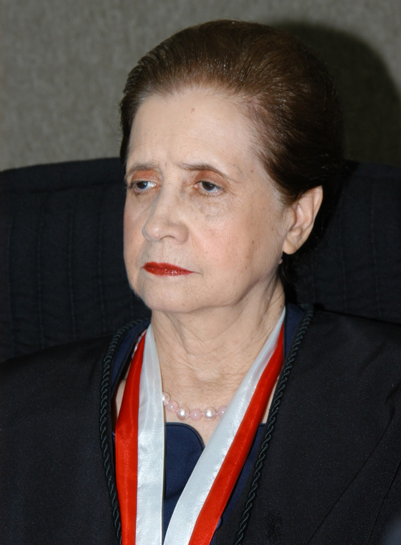 Dra. Marília Jugmann Santana
