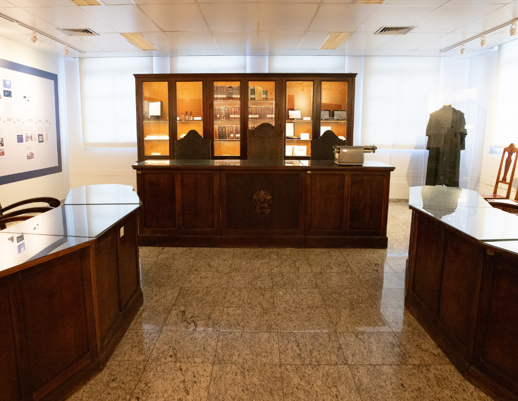 Vista Frontal Sala Memorial