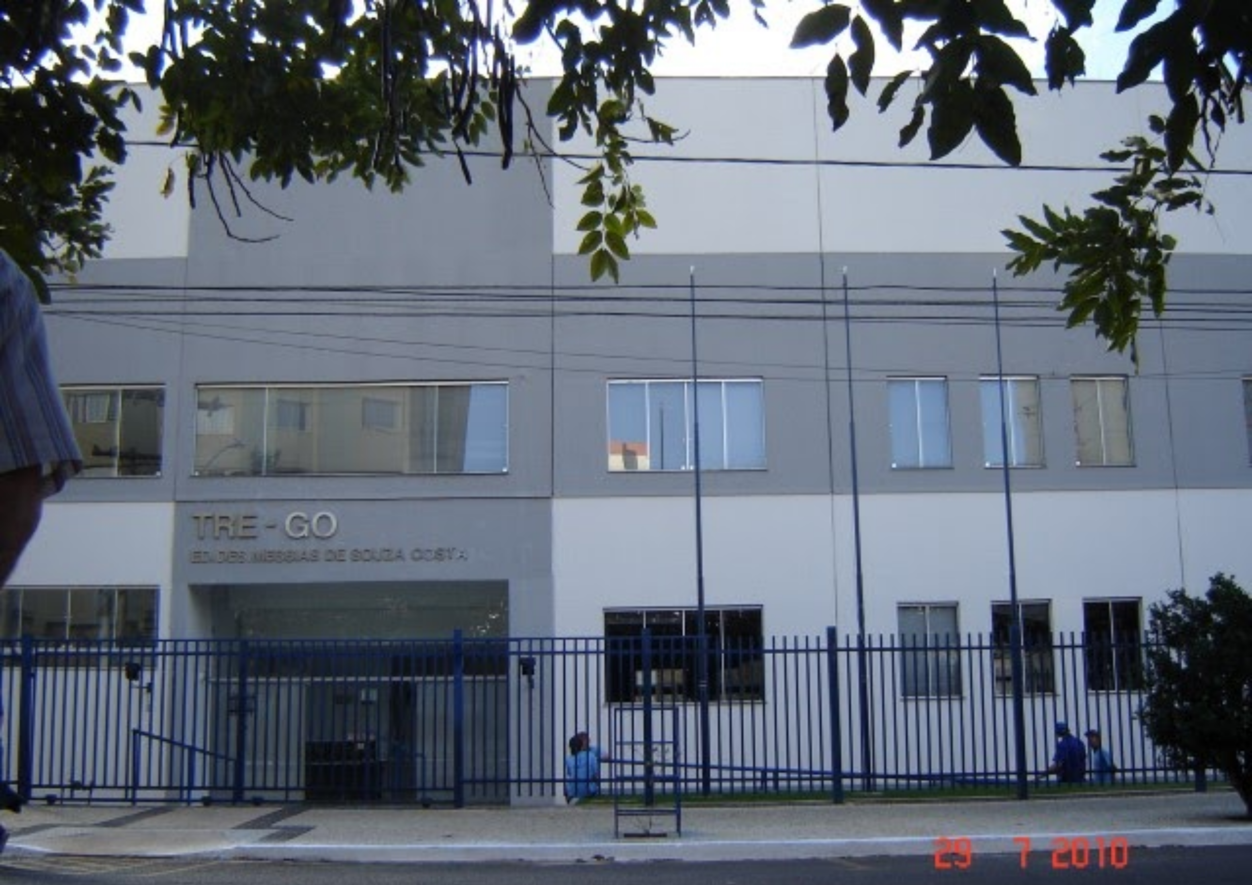 2009 - Inauguração do Anexo II do TRE-GO garantindo mais segurança para a administração da Justiça Eleitoral de Goiás. Fonte: Acervo do Tribunal Regional Eleitoral de Goiás